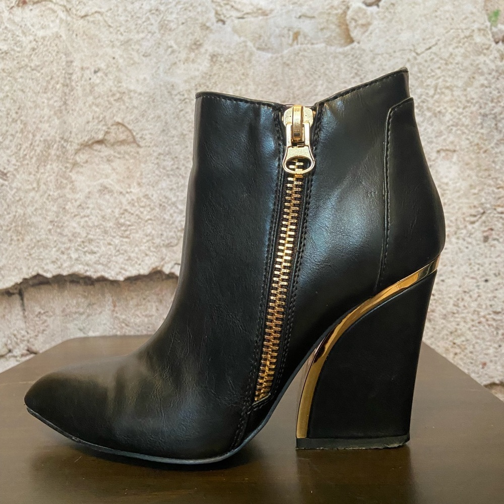 Sergio Bari Black & Gold Leather Booties